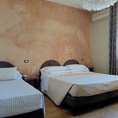 Agrihotel Villa Ambra Сант'Альбино Экстерьер фото